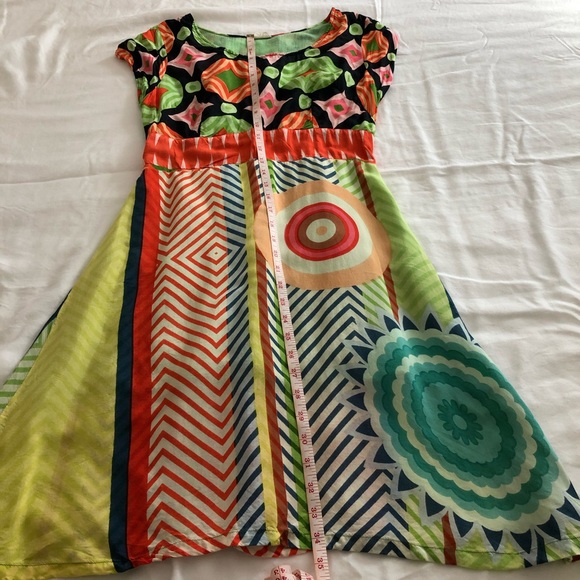 ❌ Funky and Colourful Mid Rise Dress - Picture 7 of 11